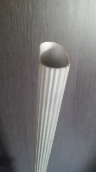 Barra da appendere in metallo argentato