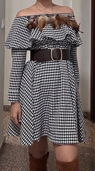 Vestido invierno cuadros off-shoulder