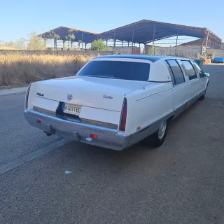 limosina cadillac 1998
