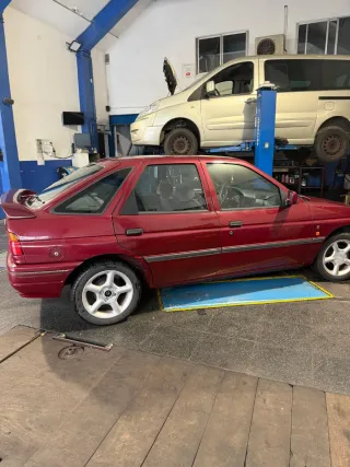 Ford ESCORT 1992