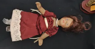 Bambola porcellana con Arpa in legno e corde