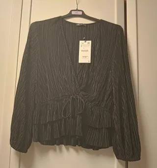Blusa Zara Negra Talla S