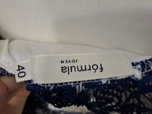 Vestido de encaje azul y blanco, Fórmula joven 40
