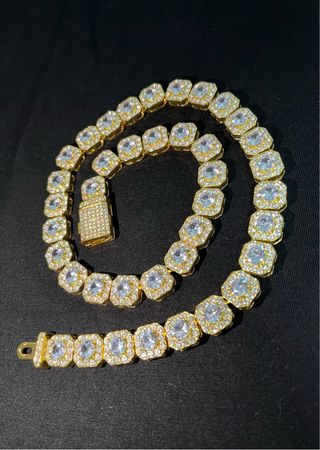 Cadena con diamantes