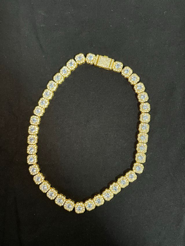 Cadena con diamantes