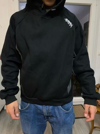 Sudadera Mertra Negra y Gris