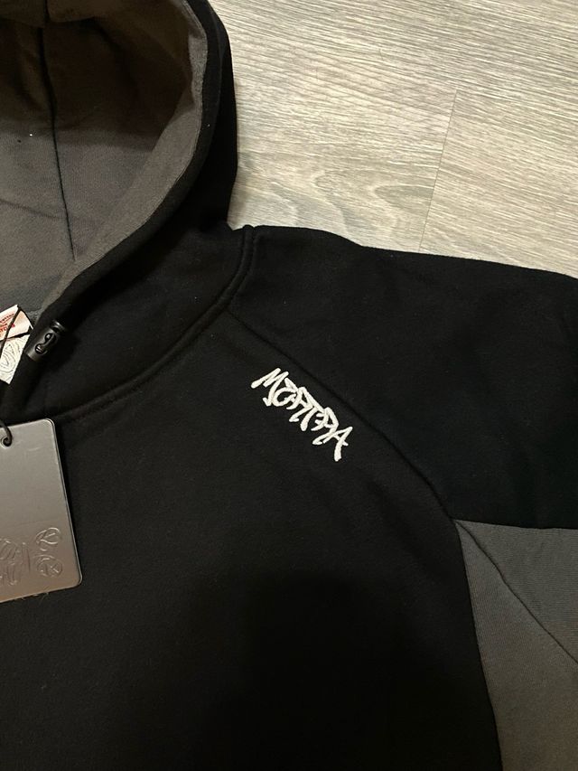 Sudadera Mertra Negra y Gris