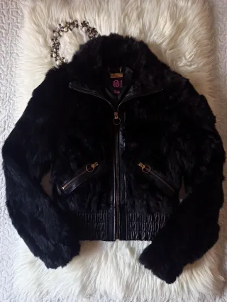 Chaqueta Negra Bomber Mango MNG de Piel y Peluche