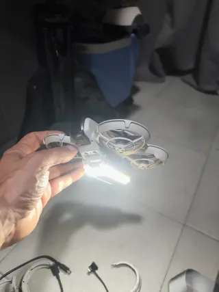 Dron DJI neo funda dura muchos accesorios incluido