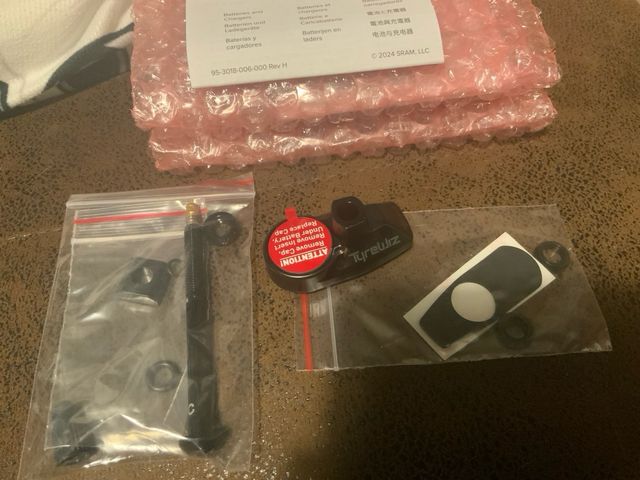 Juego Válvulas SRAM Tyrewiz Nuevas