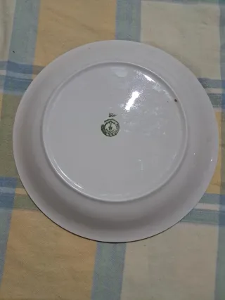 Plato Cartuja con flores