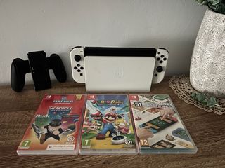 Nintendo Switch OLED Blanca + Juegos