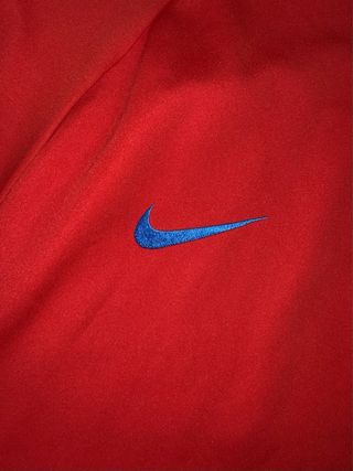 Sudadera roja, FCBarcelona