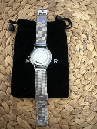 Reloj Miltner Plateado con Correa Malla