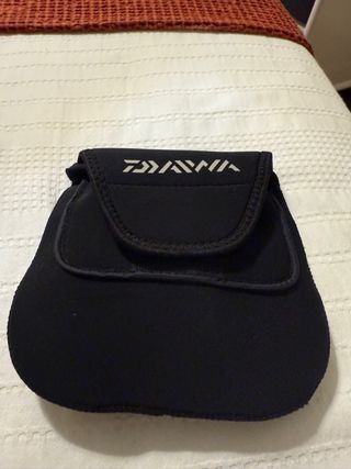 Carrete Daiwa Saltiga BJ 3500 SH