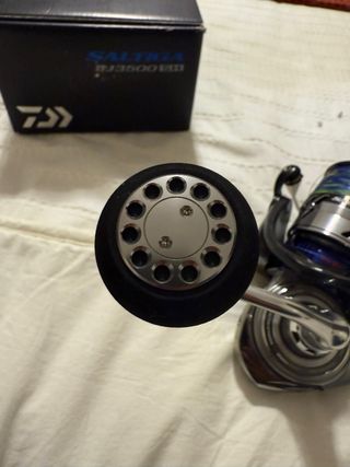 Carrete Daiwa Saltiga BJ 3500 SH