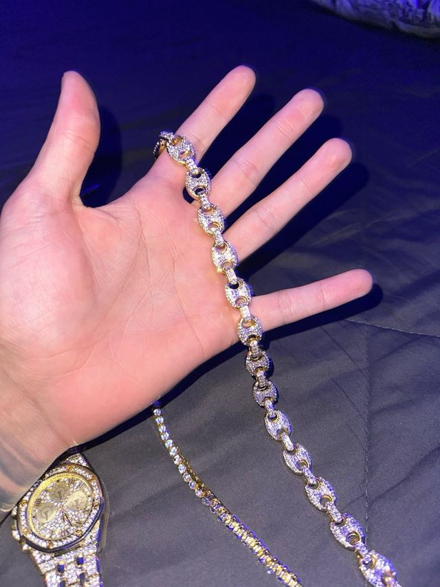 Pack 2 Cadenas + Reloj Dorado con diamantes