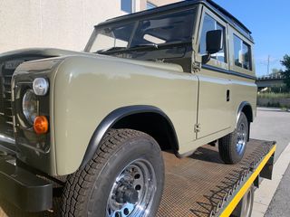 Land Rover Defender 1980