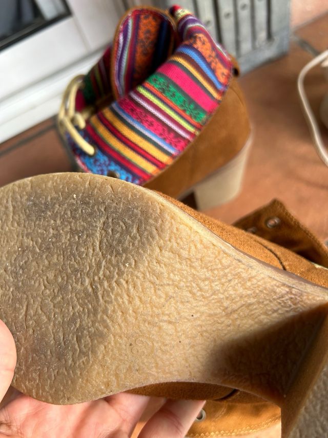 Botines Marrones con Forro Multicolor