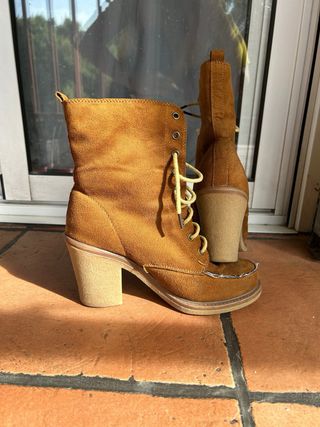 Botines Marrones con Forro Multicolor