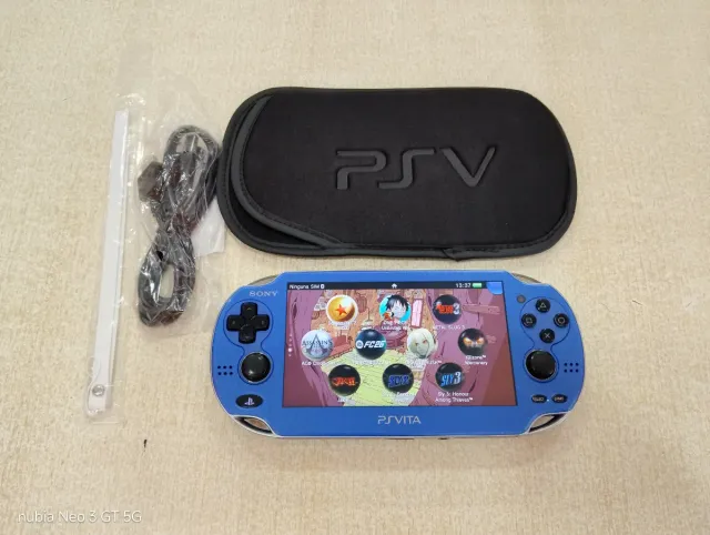 PS Vita OLED Blu 128GB con schermo nuovo modello 3G