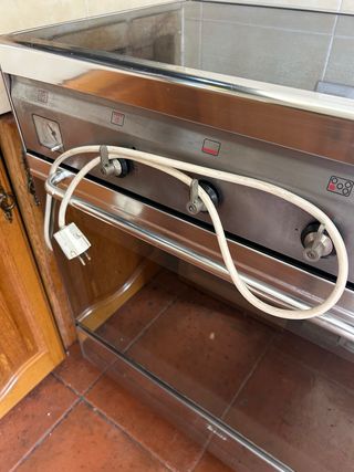 Cocina de gas SMEG 5 fuegos + horno grill