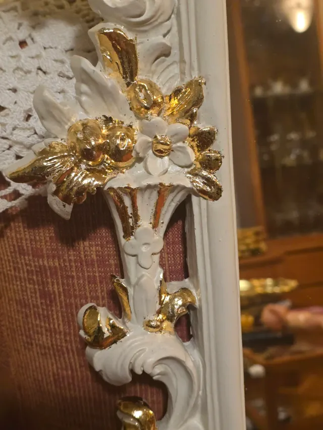 Espejo Barroco Elegante Blanco y Dorado