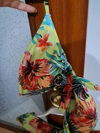 Bikini estampado floral Zara