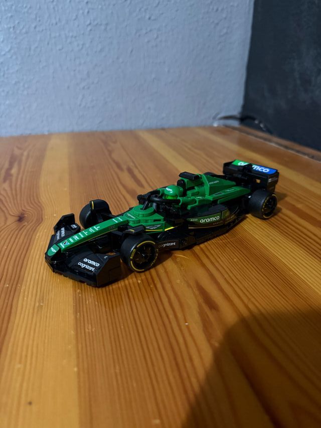 Lego Aston Martin AMR24 F1