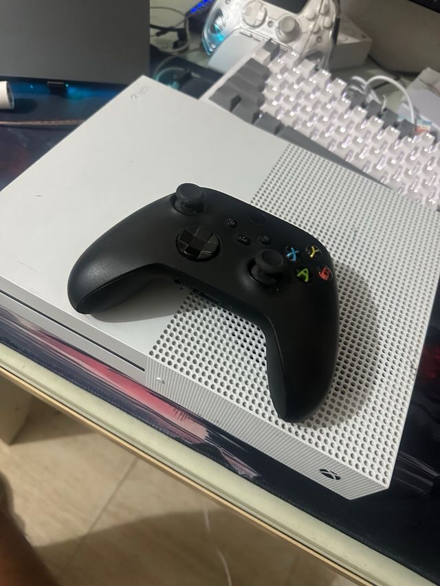 Xbox One S Blanca