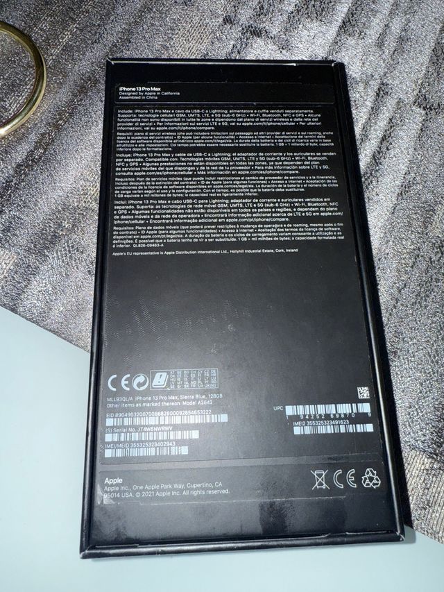 iPhone 13 Pro Max color sierra blue