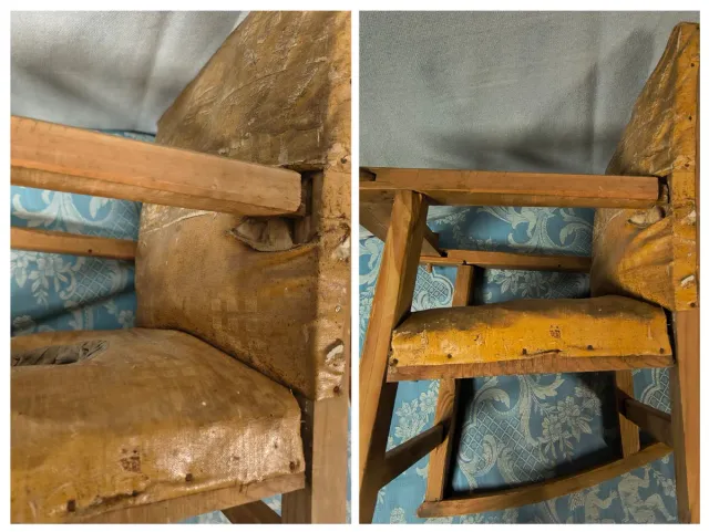 Vecchia sedia sdraiante per bambini in legno, plastica e pelle con orinatoio