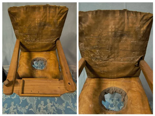 Vecchia sedia sdraiante per bambini in legno, plastica e pelle con orinatoio