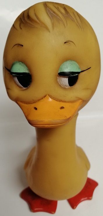 Pato de borracha vintage que apita