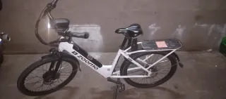 Bicicleta Eléctrica Zoomo Blanca