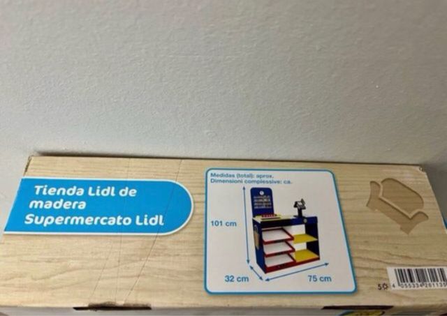 Negozio di Giocattoli Lidl in Legno
