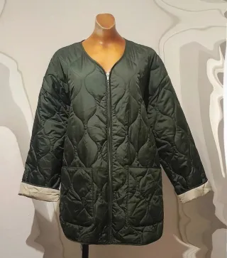 Chaqueta acolchada oversize verde