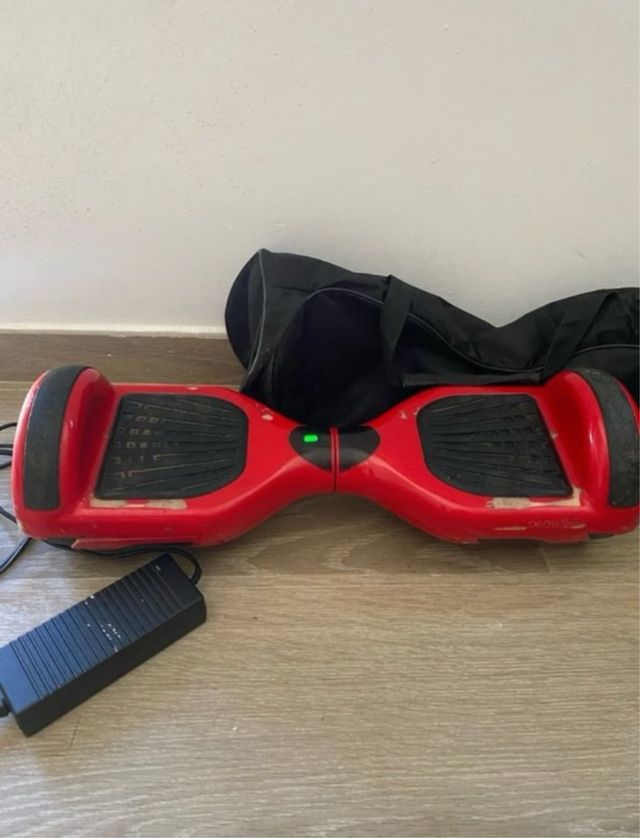 Hoverboard Rojo sin cargador y con su bolsa