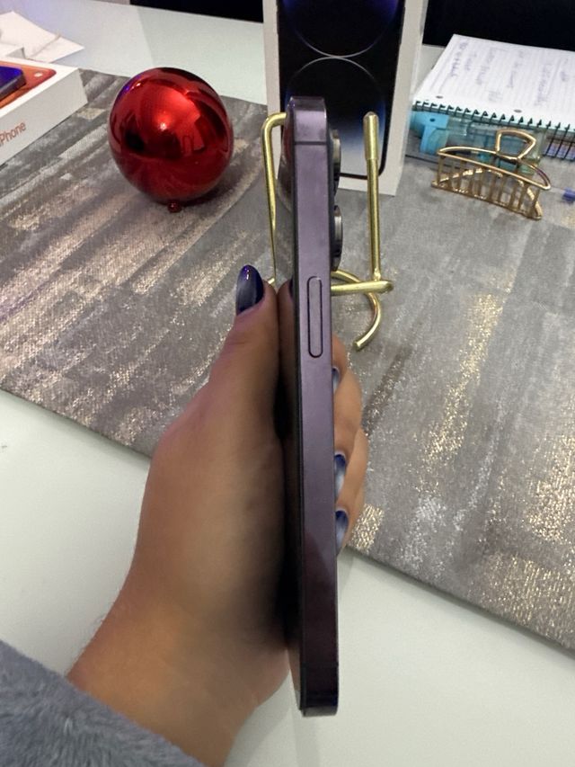 iPhone 14 Pro color deep purple