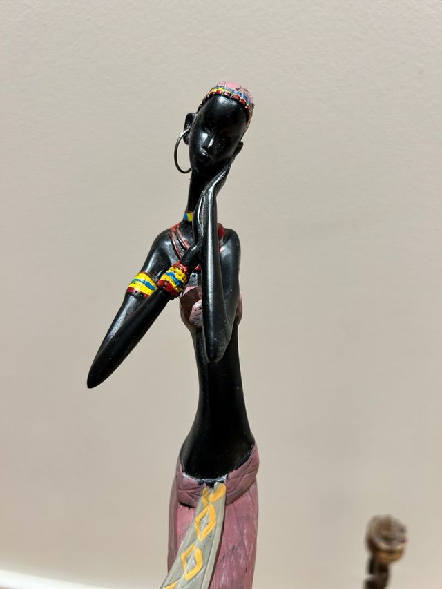 Figuras africanas decorativas