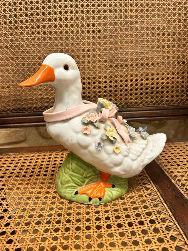 Figura Pato Cerámica Flores Antigua