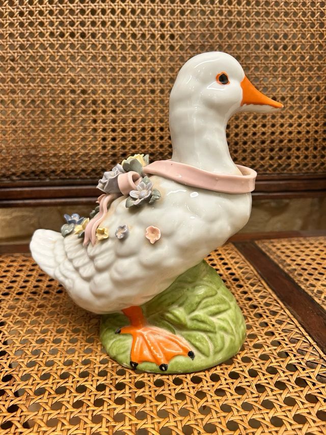 Figura Pato Cerámica Flores Antigua