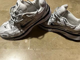 Nike P-6000 Blancas y Negras