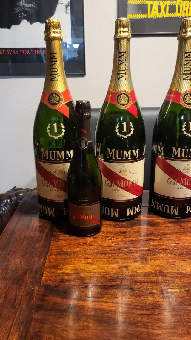 Botella Mumm, cordon rouge, Fórmula 1 3l