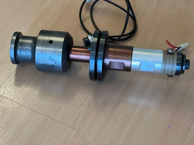 Punzonadora ultrasónica 20/18/15kHz