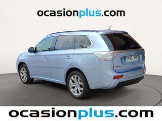 Mitsubishi Outlander 2.0 PHEV Motion 4WD Auto 149 kW (203 CV)