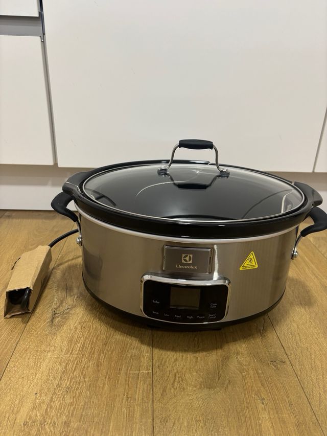 Olla Electrolux ESC7400 - Interior Roto