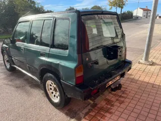 Suzuki Vitara 2000