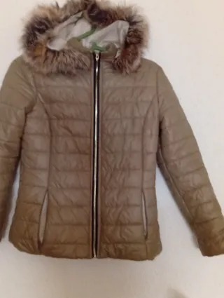 Anorak con capucha de pelo