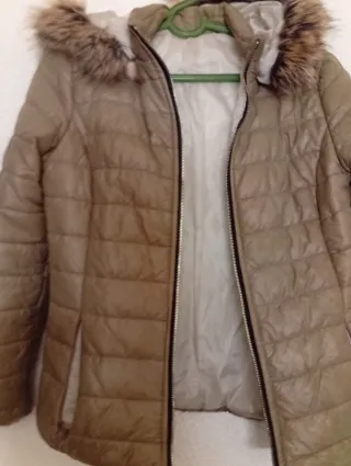 Anorak con capucha de pelo